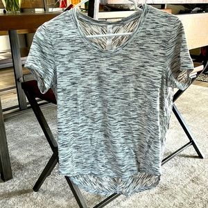 Lululemon lightweight workout tee